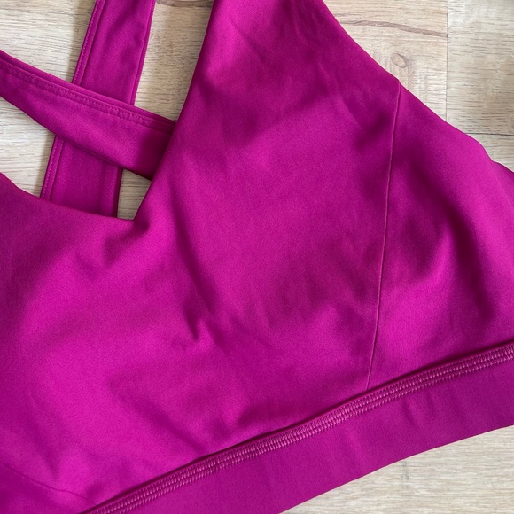 Lululemon Fast Times Bra – Athletic Top – Size 2 (S) - Picture 3 of 8